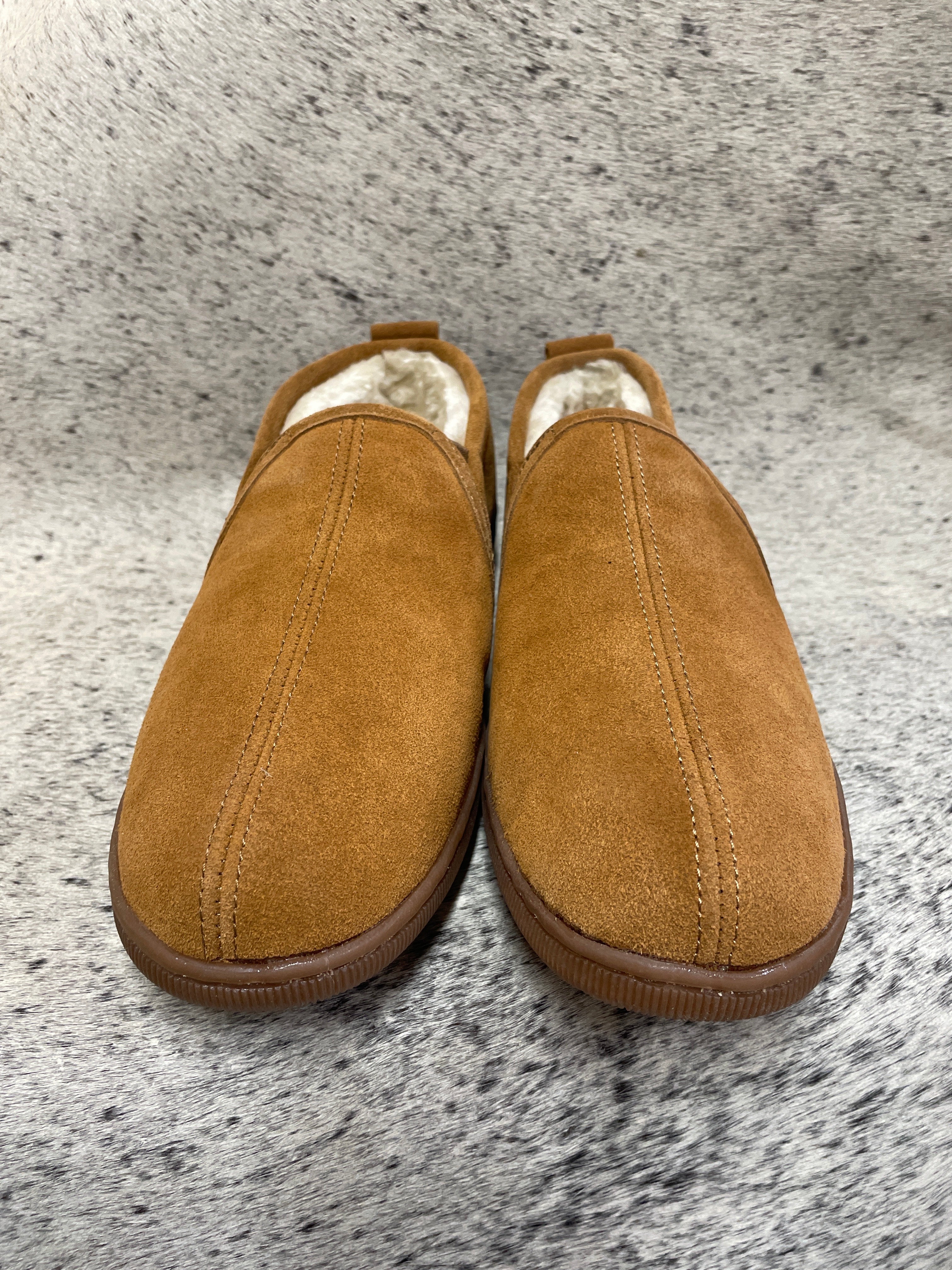 Minnetonka Men’s Romeo Slippers Minnetonka Slippers Men Romeo in Chocolate — Cabaline main image 2