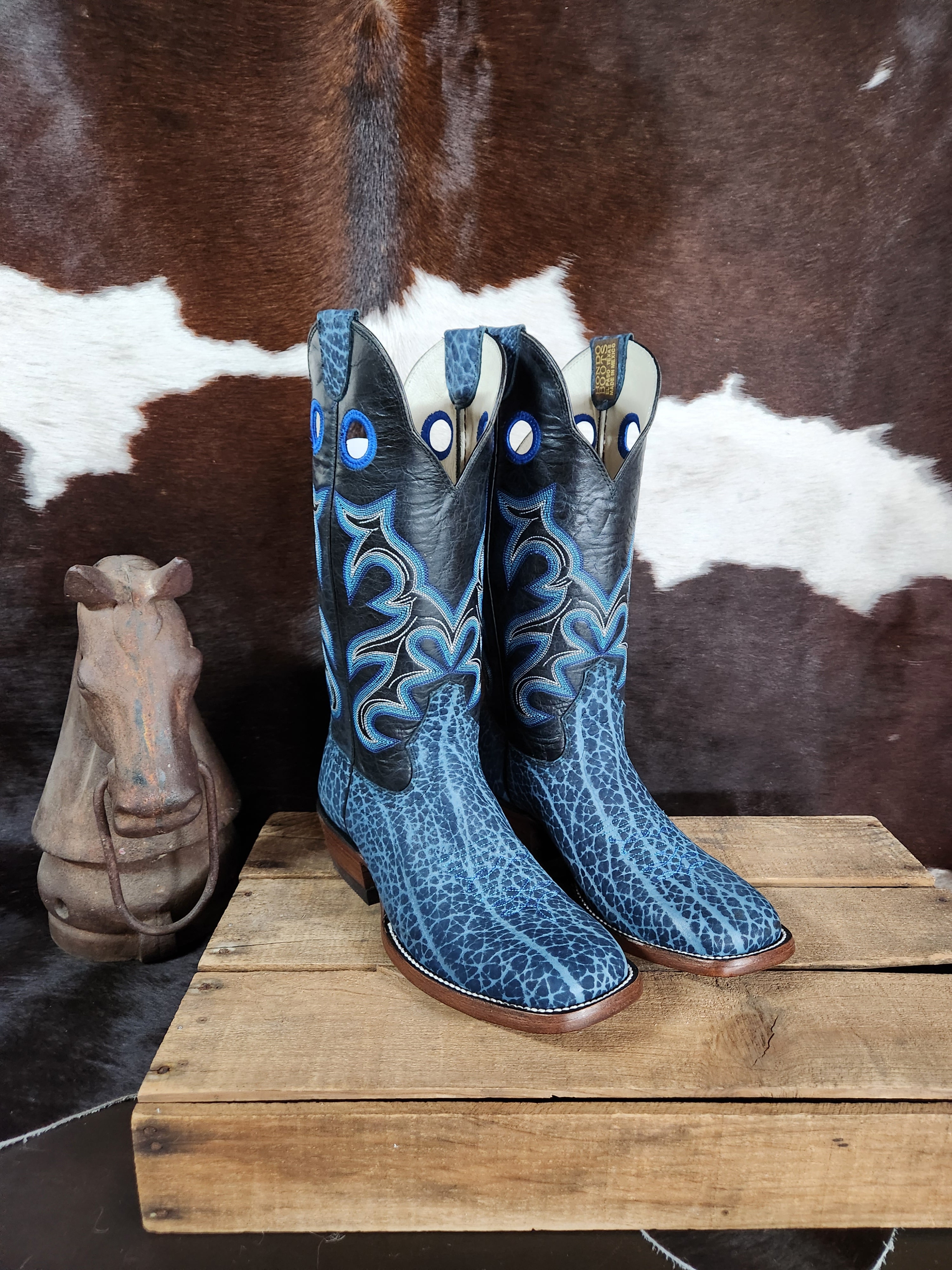 Electric blue boots online