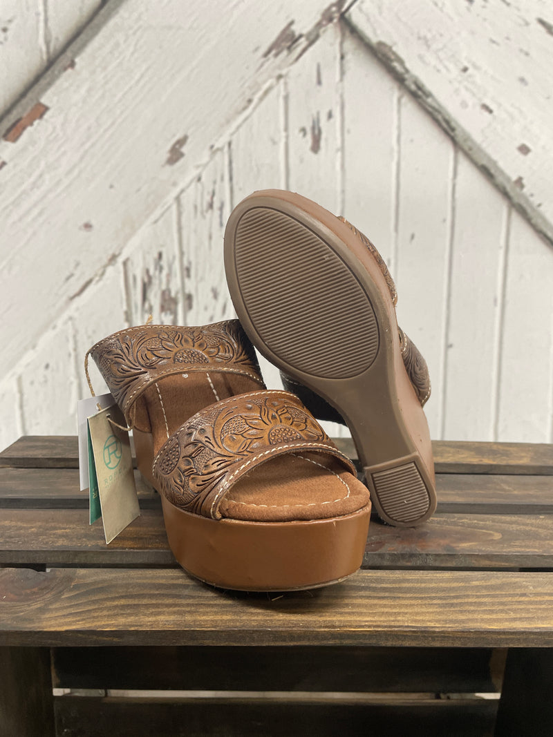 ROPER  TOOLED SANDAL