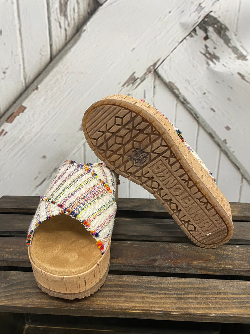 MIINNETONKA FIESTA STRIPE SANDAL