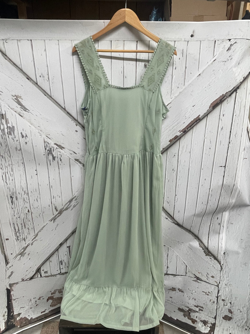 LONG GREEN DRESS