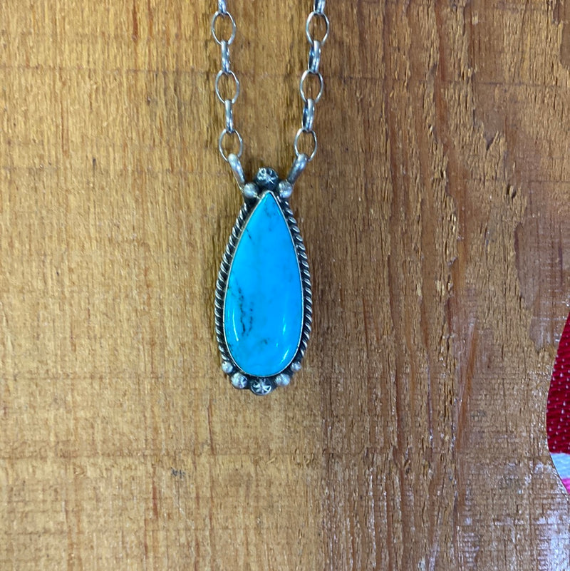 STERLING SILVER KINGMAN TURQUOISE NECKLACE