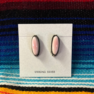 PINK CONCH STUDS